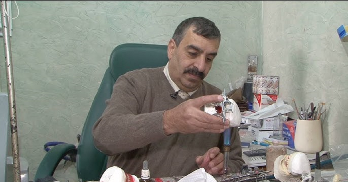 الخيري ل"واثق نيوز": نقابة مختبرات الاسنان بحاجة الى تجديد نظامها .. والخريجين أعدادهم هائلة ولا مجال لاستيعابهم